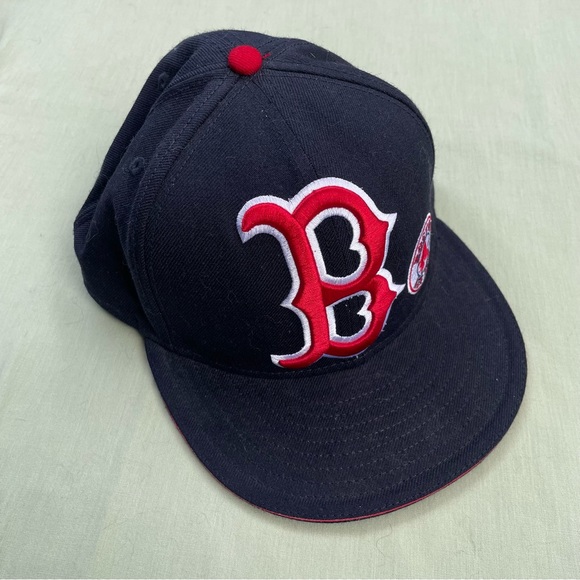 MLB Boston Red Sox Hat New Era - size 7 3/4 - Picture 2 of 8